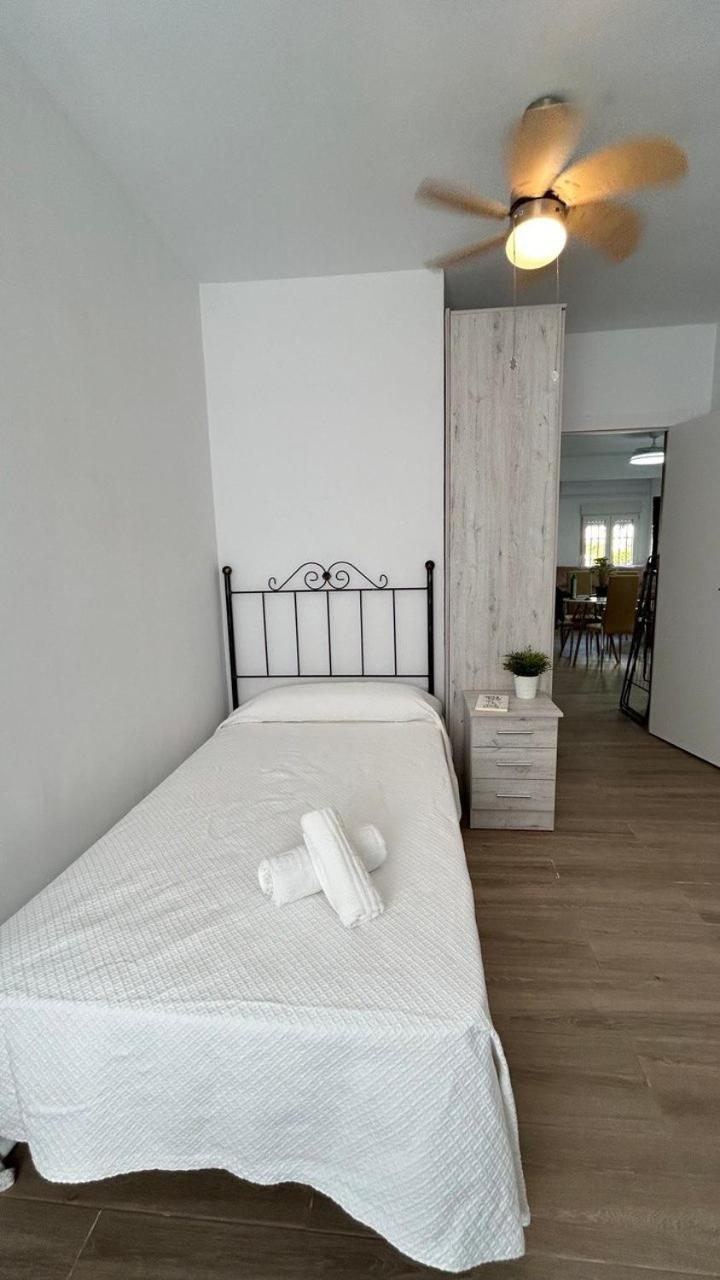 Piso Compartido Delyrent Acosta Pansiyon Jaén Dış mekan fotoğraf
