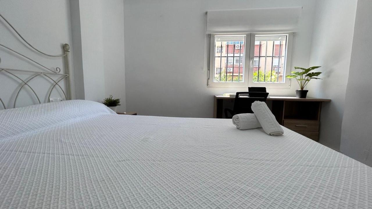 Piso Compartido Delyrent Acosta Pansiyon Jaén Dış mekan fotoğraf