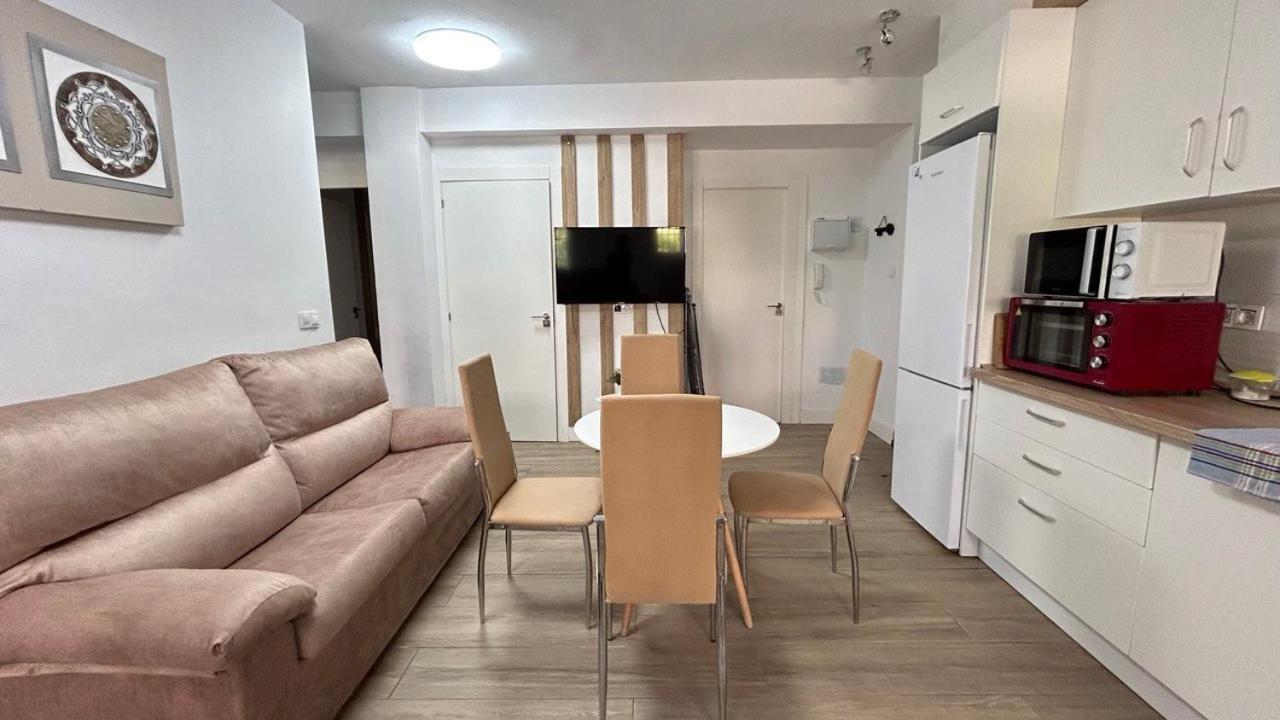 Piso Compartido Delyrent Acosta Pansiyon Jaén Dış mekan fotoğraf